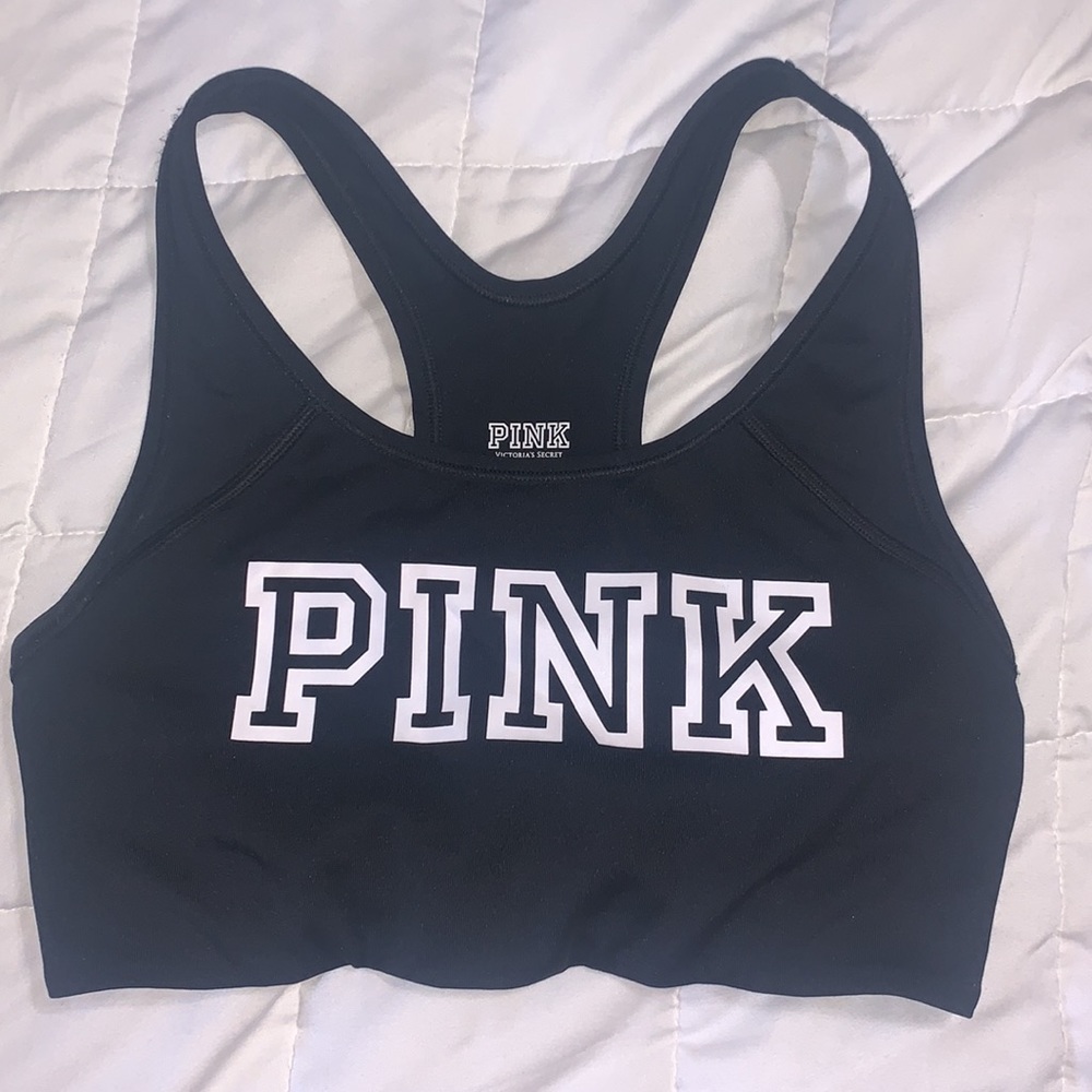 Victoria Secret PINK Ultimate unlined sports bra !